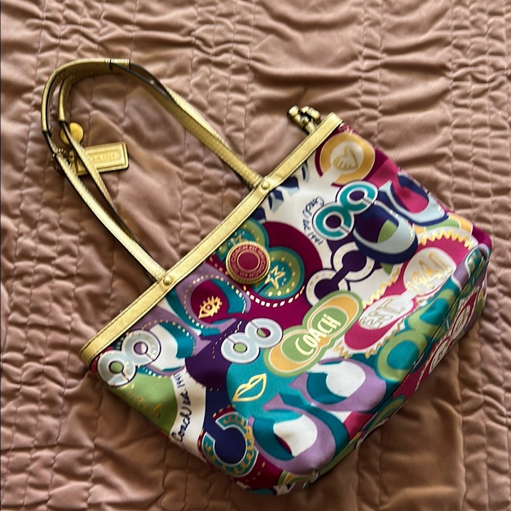 Coach Gold Shoulder Bag with Elegant Design